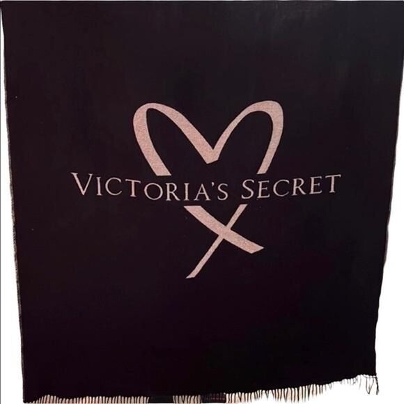 Victoria's Secret Fringe Throw Blanket Black with Pink Signature Heart - Picture 4 of 4